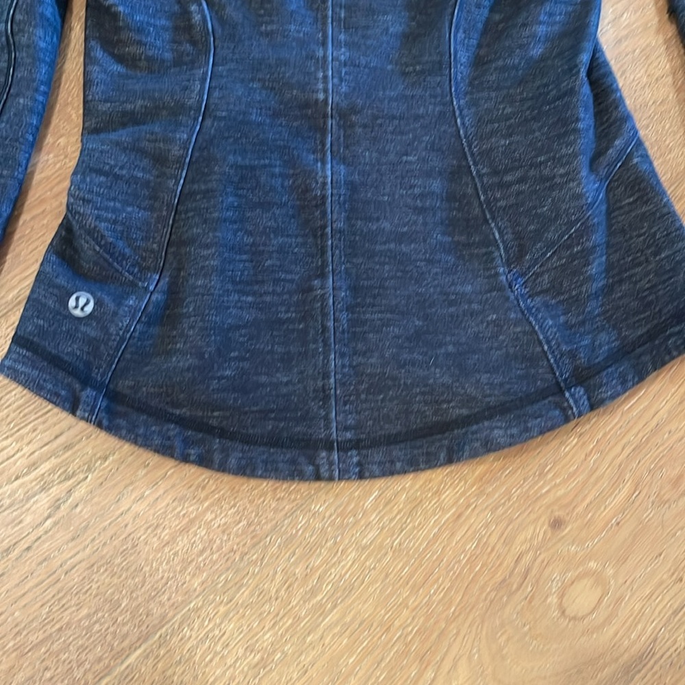 Lululemon Jacket - Picture 6 of 7